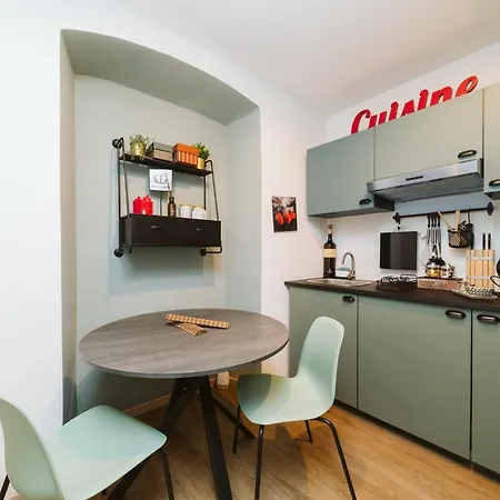 Giano Host - Capro *